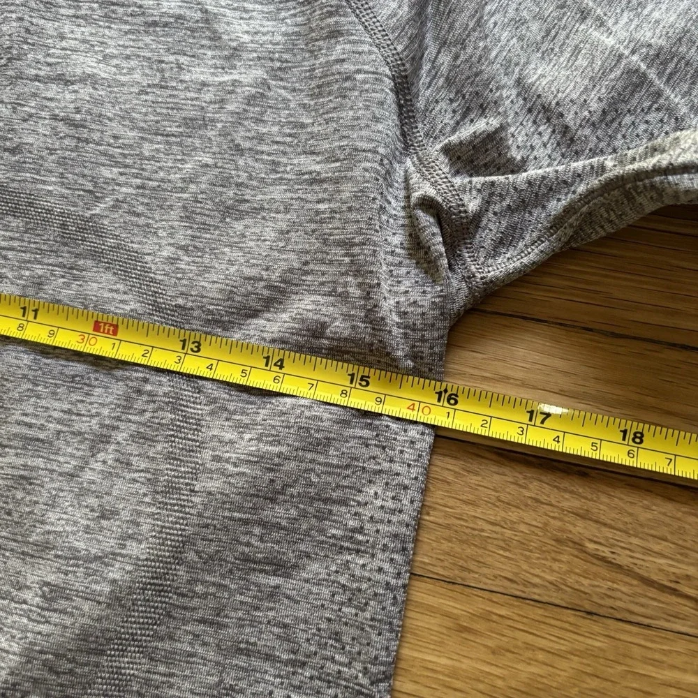 Lululemon Swiftly Shirt Womens 8 Gray Long Sleeve Thumb Holes Crew Neck‎ Gym Run